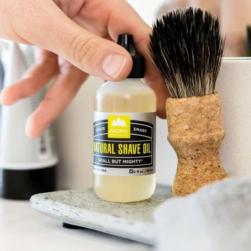 Miniatura 7 de Pacific Shaving Company Cepillo de afeitar de pelo sintético premium de mango de corcho sostenible 1 ea