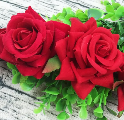 Miniatura 4 de Floral Fall - Corona de rosas rojas para festival, F-67 (3.rojo)