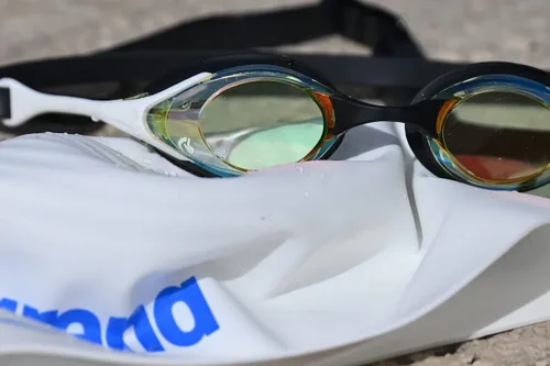 Miniatura 6 de Arena Gafas de natación unisex para adultos, diseño hidrodinámico de espejo de policarbonato/lente sin espejo Amarillo Cobre/Negro