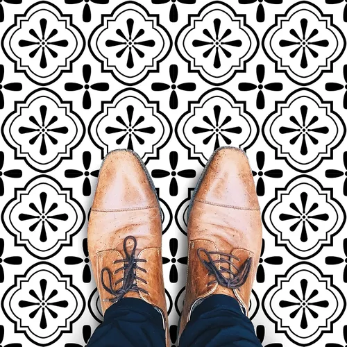 Miniatura 4 de RoomMates FT4607BX Cosmos - Azulejo de suelo para despegar y pegar en blanco y negro
