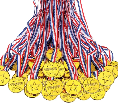 Sotiff Medallas ganadoras de plástico para niños, medallas de oro para fiestas, juegos, deportes, disfraces y más, 1.4 x 1.7 pulgadas