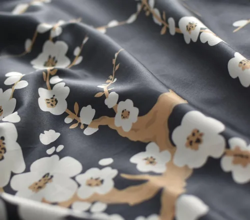 Miniatura 5 de Eikei Juego de 3 piezas de ropa de cama de algodón de 3 piezas con estampado de ramas florales de cerezo rojo cerezo estilo oriental japonés