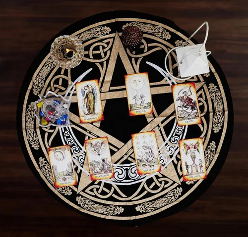 Miniatura 3 de Indian Consigners Paño de altar Pentagrama Brujería Alter Tarot Spread Top Cloth Wiccan Square Espiritual 24 por 24 Paño Sagrado Pentagrama Crescent