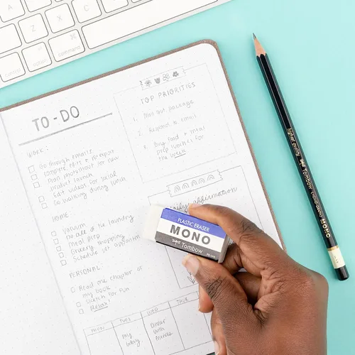 Miniatura 7 de Tombow 57324 Borrador MONO, blanco, mediano, paquete de 3. Elimina limpiamente las marcas sin dañar el papel