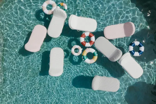 Miniatura 8 de Business & Pleasure Co. Flotador clásico para piscina