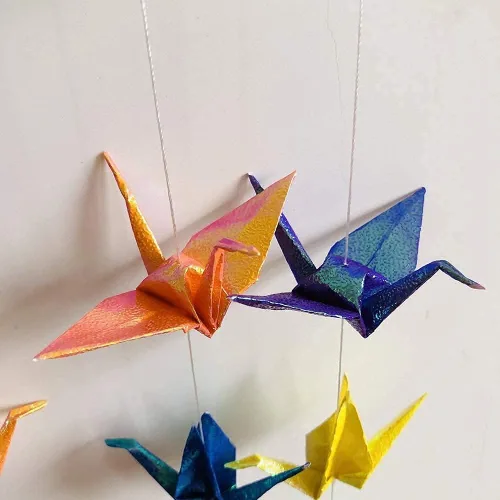 Miniatura 6 de 5 cuerdas 75 guirnaldas de papel de origami de 5.9 pulgadas, impermeables, iridiscentes, prefabricadas, para niños, cumpleaños, rústico, boda, día