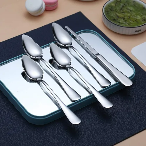 Miniatura 2 de HOMQUEN Juego de 5 cucharas de pomelo, 4 cucharas de acero inoxidable y 1 cuchillo con chapado de titanio, bordes dentados para utensilios (plateado)