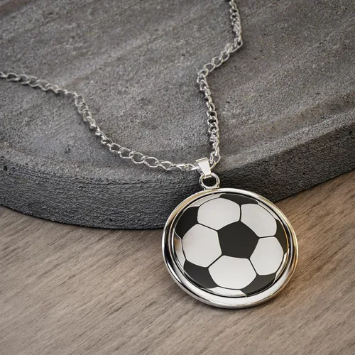 Miniatura 6 de Happy Kisses Collar giratorio de pelota de fútbol para niñas amantes del fútbol Colgante "Just A Girl With Goals" Regalo perfecto para mamás