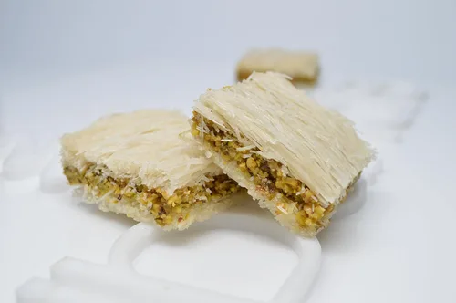 Miniatura 6 de Baklava Surtido de 4 libras – Auténtica caja de regalo de pastelería libanesa, recién horneada diariamente, pequeño postre gourmet, perfecta