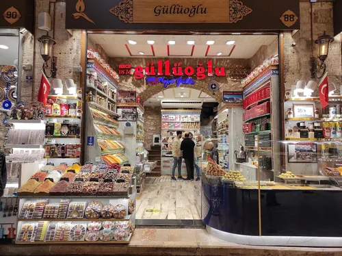 Miniatura 3 de Bollo Gulluoglu Pogaca con Queso y Eneldo, 6 piezas, envío fresco diario desde Estambul/Turquía