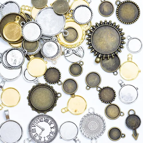 Miniatura 13 de stino - Abalorios de metal para hacer joyas 100 gramos, lote de adornos tibetanos en plata y bañados en oro para hacer joyas de collar, aretes