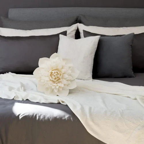 Miniatura 7 de OiseauVoler Almohadas de flores 3D con inserto incluido, cojín decorativo hecho a mano redondo para sofá, dormitorio, decoración estética del hogar