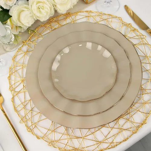 Miniatura 51 de Tableclothsfactory Paquete de 10 platos redondos de plástico negro de 6 pulgadas para ensalada de postre, platos desechables con borde ondulado