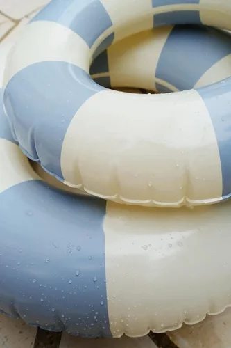 Miniatura 2 de Anillo de natación grande con asas para niños y adultos, tubos interiores de piscina clásicos a rayas de 35 pulgadas, flotadores inflables