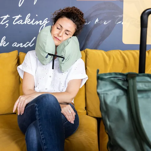Miniatura 2 de HEST Pro Funda de almohada para viaje con enfriamiento - 3 en 1 para cuello, cuerpo y pequeña almohada de viaje compatible - Diseño portátil