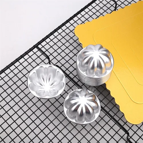 Miniatura 4 de LoBake 10 piezas de media bola de calabaza uva vollyball Shell aluminio tarta molde jalea pudín taza magdalena molde herramientas para hornear