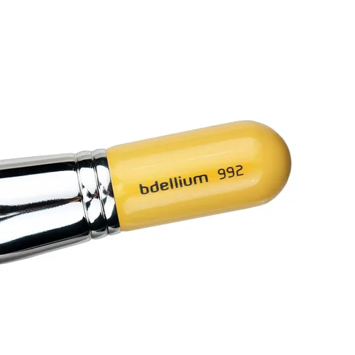 Miniatura 3 de Bdellium Tools Professional Makeup Brush - Studio Series 992 Bronzer - With Soft Synthetic and Natural Mixed Fibers, For Even Application of Bronzer