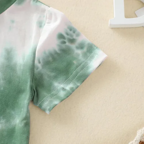 Miniatura 4 de Conjunto de 2 piezas de camiseta de manga corta y pantalones cortos para niños pequeños