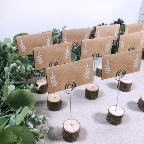 Miniatura 2 de 30 unidades de soportes de madera rústica para tarjetas de lugar con alambre de remolino, soporte de madera con corteza para notas de memo, soporte