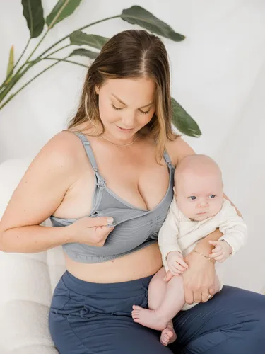 Miniatura 21 de Kindred Bravely Sublime Pumping Bra Hands Free, Adjustable Pumping & Nursing Bra with EasyClip for All Breast Pumps
