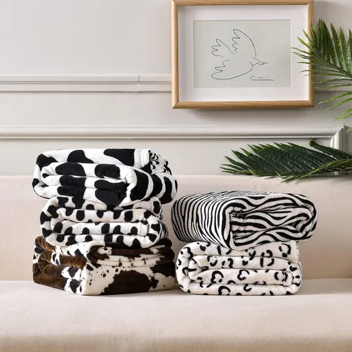 Miniatura 8 de Bnuitland Manta de franela con estampado de vaca marrón (50x70 pulgadas) con bolsa de almacenamiento, manta decorativa de doble cara súper suave
