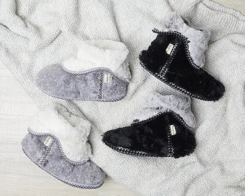 Miniatura 4 de Dearfoams Pantuflas plegables Beth Furry para mujer