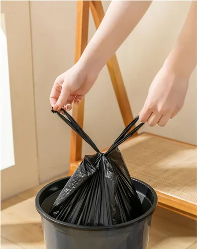 Miniatura 8 de Bolsas de basura negras de 4 galones para baño, 5 rollos/100 unidades, asas pequeñas, bolsas de basura para oficina, papelera de baño, bolsas