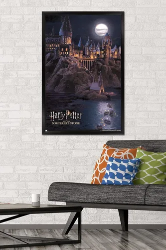 Miniatura 2 de Harry Potter y la piedra del hechicero - Póster de Hogwarts en la noche, 34 pulgadas de largo x 22.4 pulgadas de ancho, versión enmarcada en negro