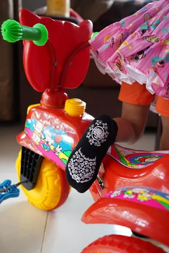 Miniatura 4 de RATIVE Calcetines antideslizantes con puños para bebés, niños y niñas