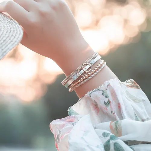Miniatura 2 de FANCY SHINY Pulseras bohemias de cuero con cuentas doradas para mujer, apilables con cierre magnético
