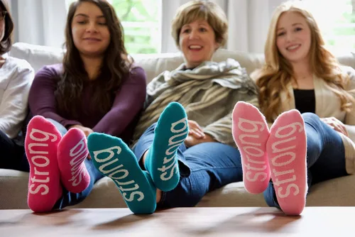 Miniatura 6 de notes to self - Calcetines I am Strong - Calcetines inspiradores para mujeres y hombres