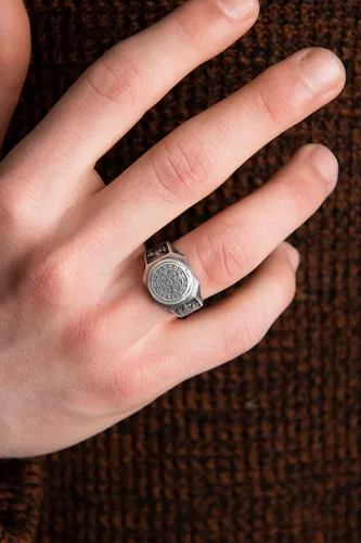 Miniatura 6 de Anillo de protección de demonio con cruz de exorcismo de San Benito, anillo de amuleto de plata, regalo para hombres, graduación universitaria