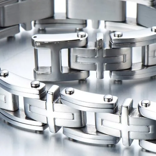 Miniatura 4 de COOLSTEELANDBEYOND Exclusiva pulsera cruzada de acero inoxidable para hombre de 8.85 pulgadas, Acero inoxidable, no aplica