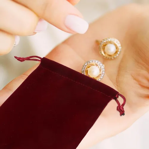 Miniatura 8 de 10 bolsas de regalo de terciopelo con cordón de 3.5x4.7 in reutilizables para dulces, bodas, fiestas, recuerdos de San Valentín, rojo
