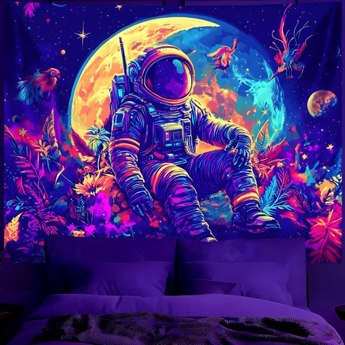 Miniatura 22 de BVBOX Tapiz de astronauta espacial con luz negra, reactivo a los rayos UV, galaxia, planeta que brilla en la oscuridad, póster de luz negra, arte