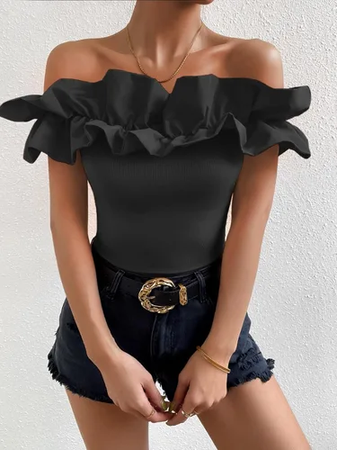 Miniatura 5 de OYOANGLE Blusa de manga corta con volantes y hombros descubiertos para mujer