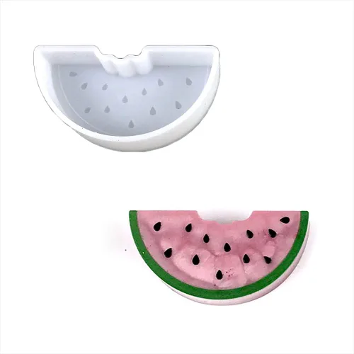Un bocado de sandía forma de coche Freshie molde de silicona para hacer jabón aroma perlas coche Freshie, colgante, vela, resina Muerde una sandía