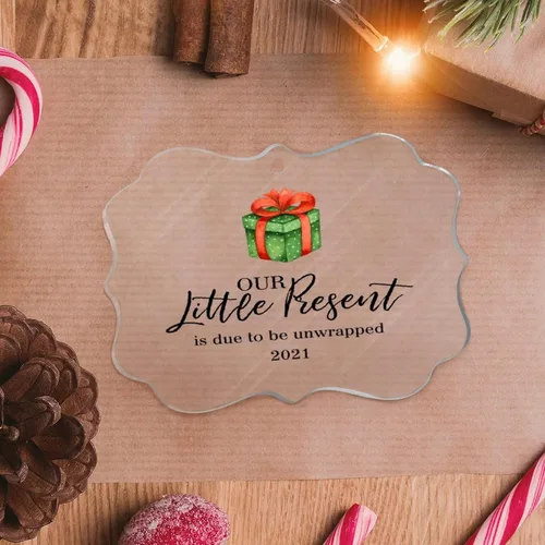 Miniatura 23 de Adornos de copo de nieve personalizados para la familia, con texto en inglés "Have You Hugged A Massage Therapeut", adornos navideños tropicales