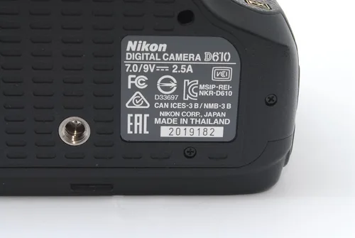 Miniatura 9 de Nikon D610 24.3 MP CMOS FX-Format Cámara digital SLR (cuerpo solamente) Versión internacional (sin garantía)