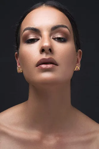 Miniatura 14 de Emmanuela - Aretes de aro texturizados en forma de V, plata de ley 925 chapada en oro, estilo minimalista, moderno, sexy, hipoalergénicos y sin