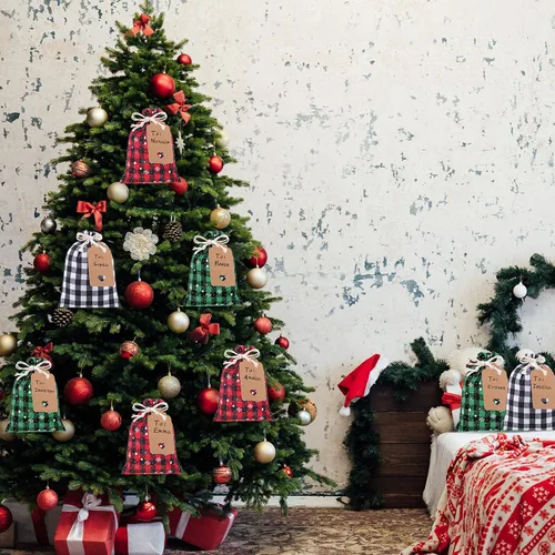 Miniatura 7 de Shappy 48 bolsas navideñas con cordón ajustable, bolsas de dulces de arpillera a cuadros búfalo de Navidad, saco de golosinas de lino, bolsa