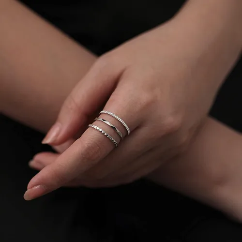 Miniatura 4 de KAZITSAN Anillos de acero inoxidable para mujer, 3 unidades, de 0.039 pulgadas, banda lisa, apilables, anillos para el pulgar, plataorooro rosa