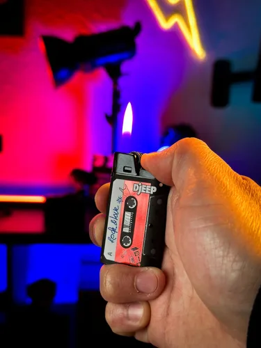 Miniatura 9 de DJEEP Encendedores de bolsillo, colección de edición limitada de mixtape, encendedores únicos con textura, paquete de 4 unidades de encendedores