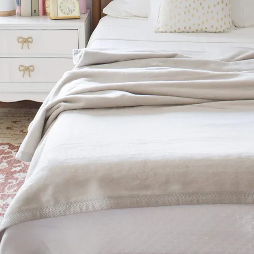 Miniatura 7 de Peacock Alley - Cobija de lujo de algodón para todas las estaciones – 100% algodón mullido de fibra larga para sofá, cama y cuna - Twin/Twin XL