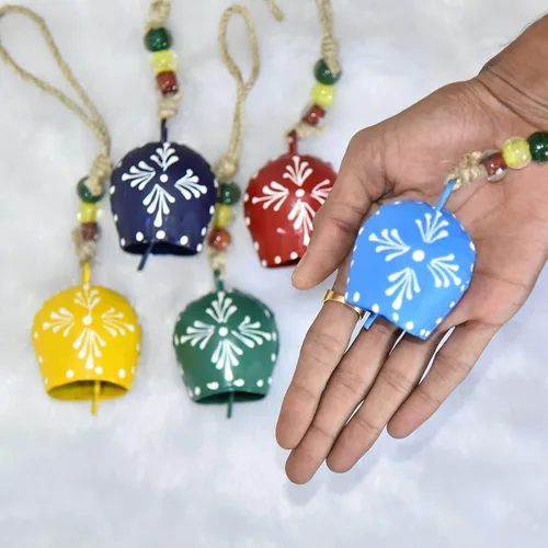 Miniatura 2 de Juego de 5, 2.8 in, campanas pintadas para colgar armonía multicolor, decoración festiva hecha a mano, campanas de metal, campanas de bruja