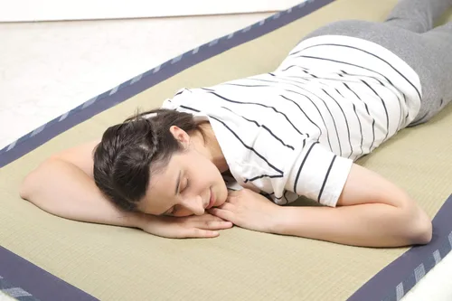 Miniatura 8 de MIINA Colchón de tatami tradicional japonés Igusa (Rush Grass), tapete para dormir, colchón de futón japonés, tapete Goza (individual, natural) 35 x