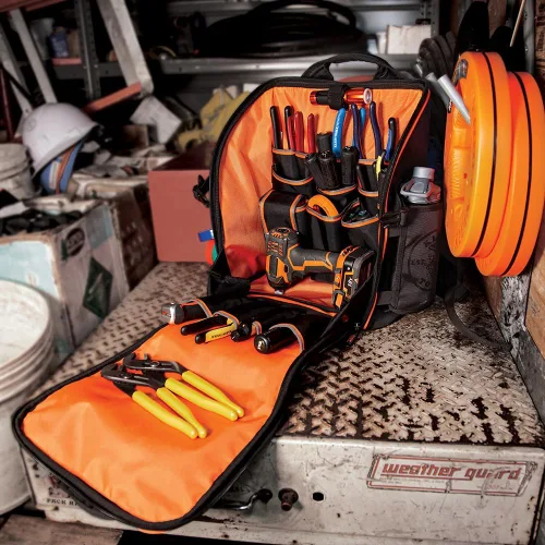 Miniatura 5 de Klein Tools 55482 Mochila para herramientas, organizador de herramientas resistente Tradesman Pro con 21 bolsillos e interior grande, resistente al