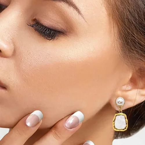 Miniatura 3 de Aretes colgantes de plata de ley 925 chapados en oro de 24 quilates de 9 a 0.374in con botón cultivado en agua dulce blanca y nácar para mujer