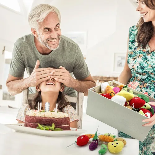 Miniatura 3 de Juego de 40 piezas de juguetes de peluche de alimentos de verduras, lindo llavero de juguete de peluche de vegetales pequeños para recuerdos