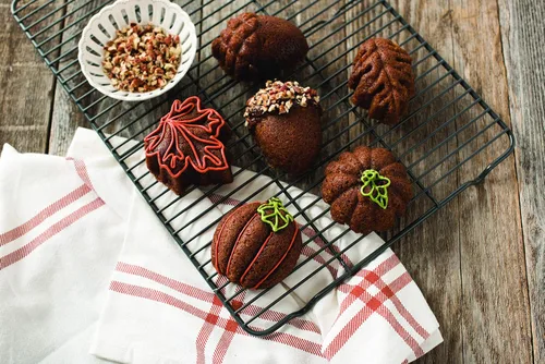 Miniatura 2 de Nordic Ware - Sartén para Delicias de Otoño, color bronce